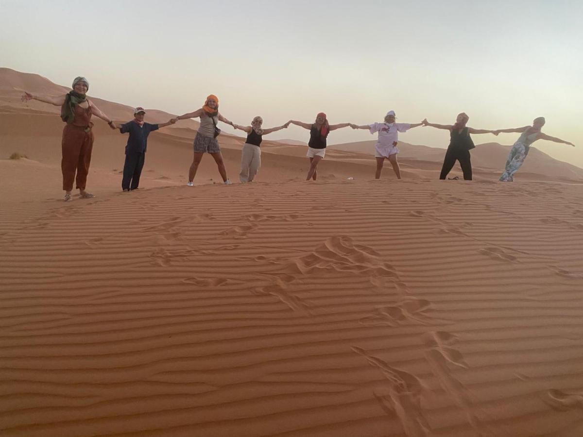 Hotel Sahara Happy Camp Merzouga Esterno foto