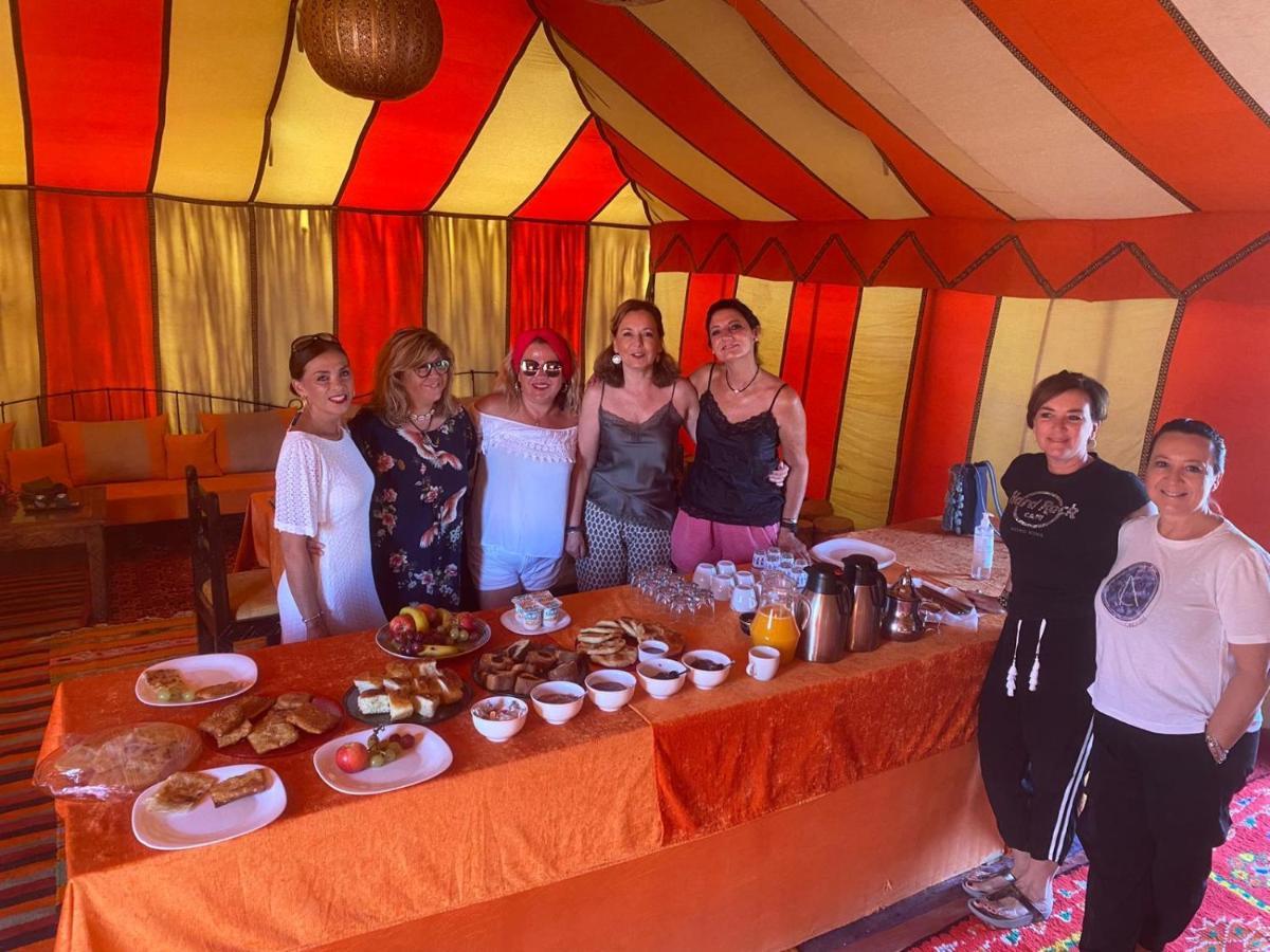 Hotel Sahara Happy Camp Merzouga Esterno foto